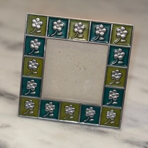 Vintage Metal 1998 Artsland Design Frame with Retro Floral Design